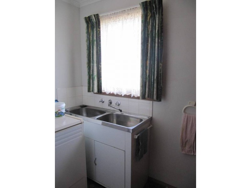 22 Banks Street, Kangaroo Flat VIC 3555