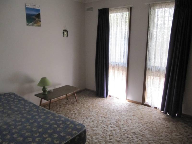 22 Banks Street, Kangaroo Flat VIC 3555