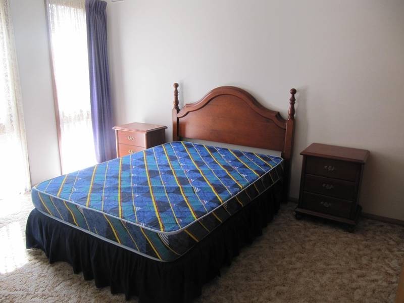 22 Banks Street, Kangaroo Flat VIC 3555