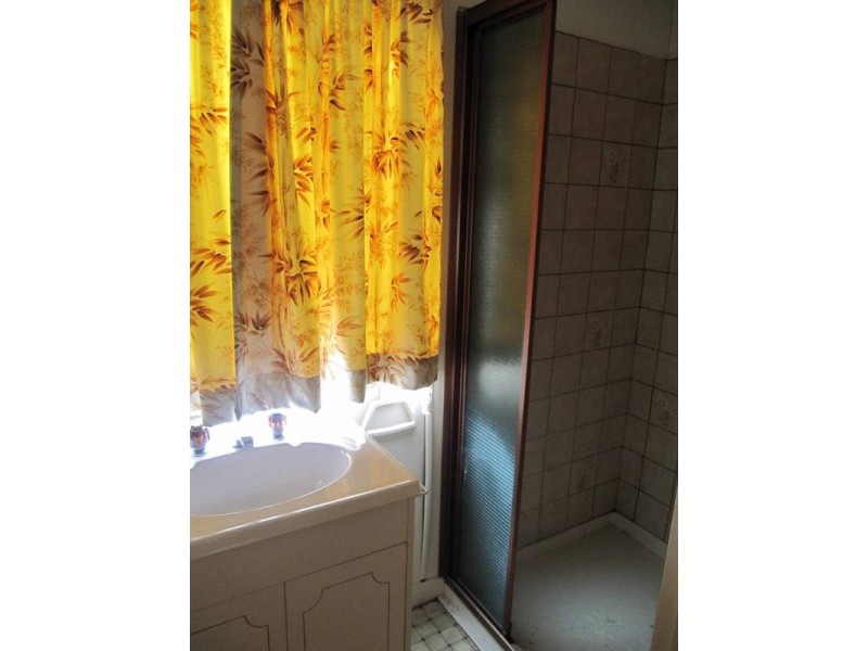 22 Banks Street, Kangaroo Flat VIC 3555