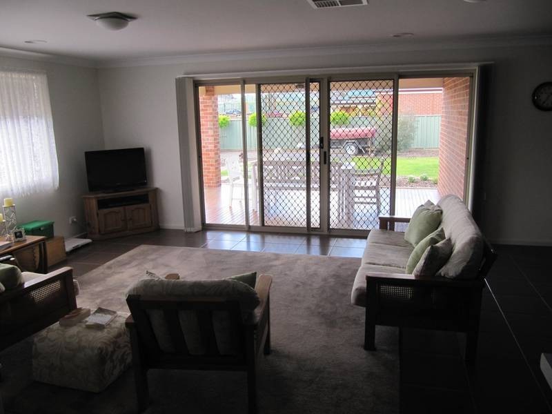 27 Lower Beckham Road, Maiden Gully VIC 3551