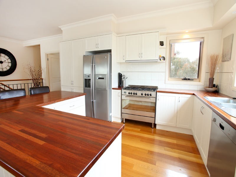 36 Crook Street, Kennington VIC 3550