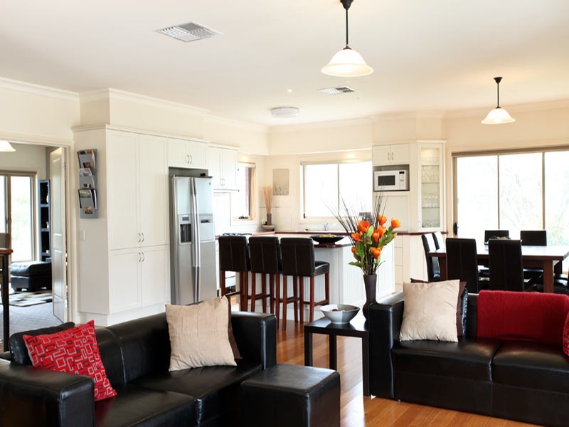 36 Crook Street, Kennington VIC 3550