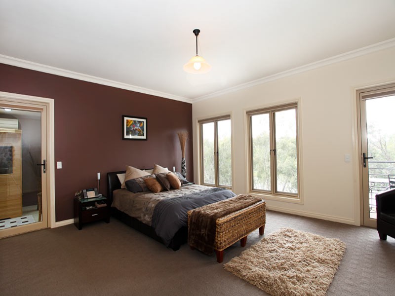 36 Crook Street, Kennington VIC 3550