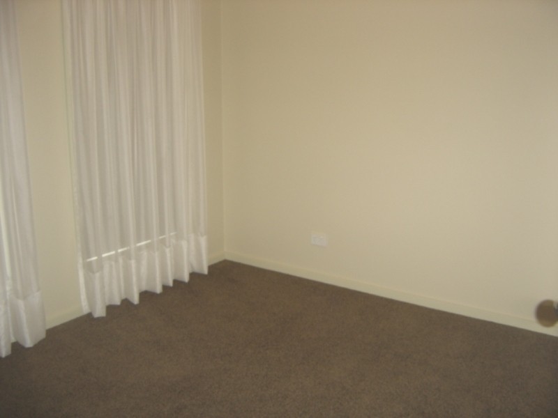 1/33 Croxton Street, Golden Square VIC 3555