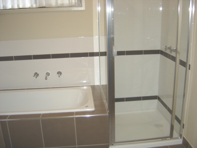 1/33 Croxton Street, Golden Square VIC 3555