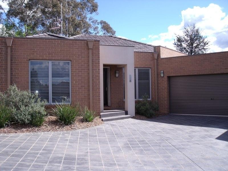 4/7a Curtin Mews, Flora Hill VIC 3550