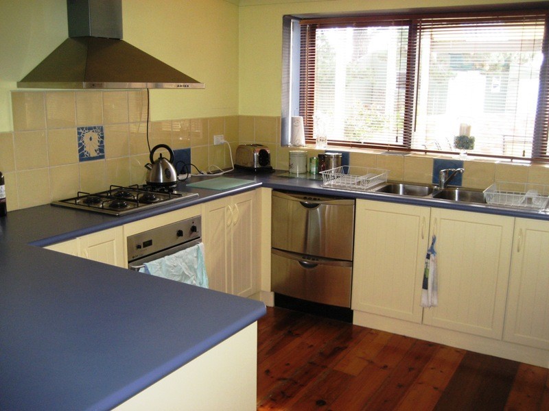 34 Adam Street, Quarry Hill VIC 3550