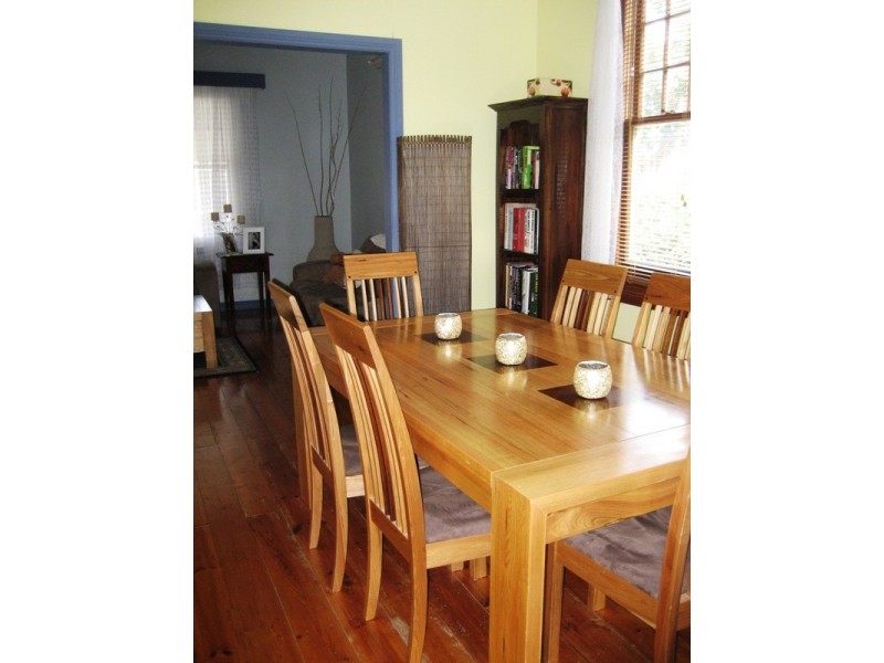 34 Adam Street, Quarry Hill VIC 3550