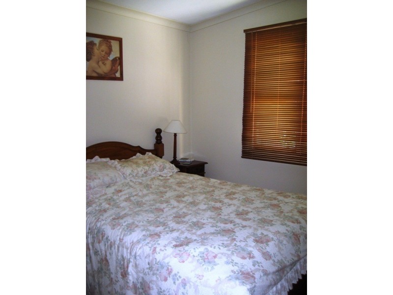 34 Adam Street, Quarry Hill VIC 3550