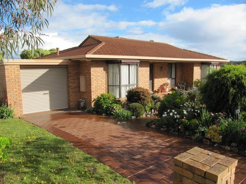 1 Opal Court, Strathdale VIC 3550