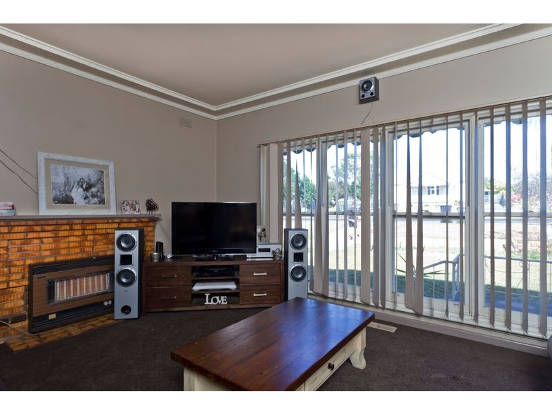 94 Somerville Street, Flora Hill VIC 3550