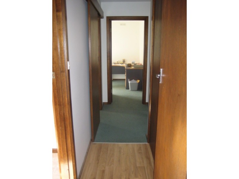 23B Hewitt Avenue, Strathdale VIC 3550