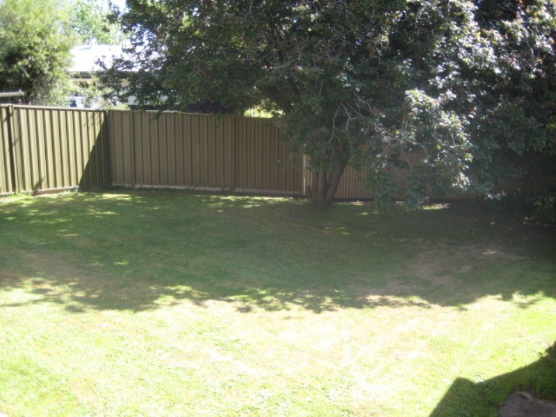 23B Hewitt Avenue, Strathdale VIC 3550