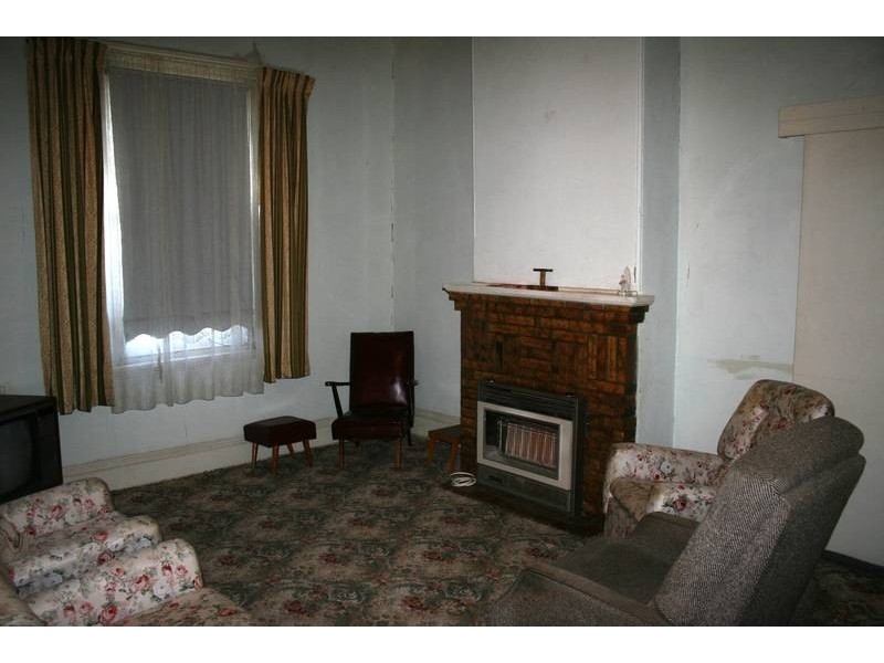 6 Cunneen Street, Long Gully VIC 3550