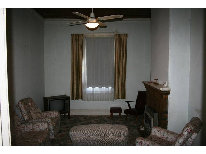 6 Cunneen Street, Long Gully VIC 3550