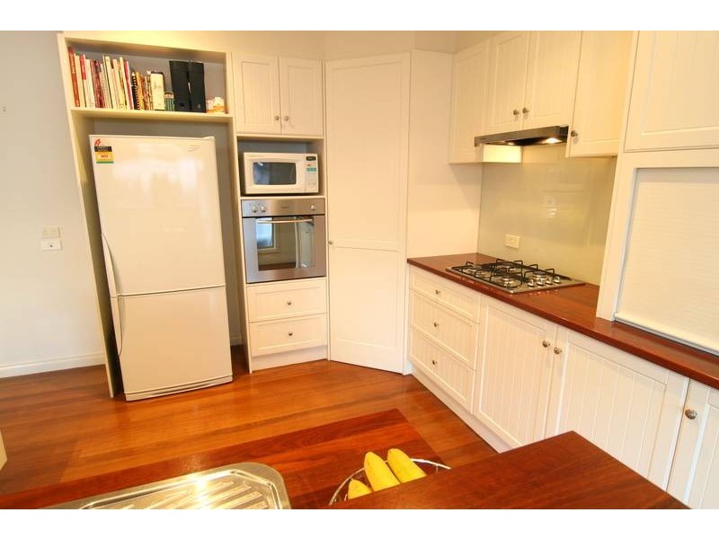 38 Kronk Street, Golden Square VIC 3555