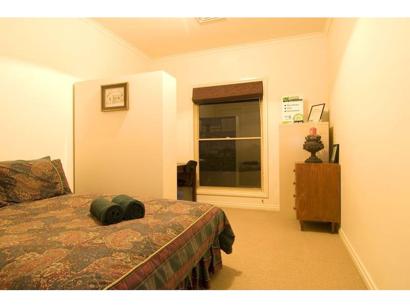 38 Kronk Street, Golden Square VIC 3555