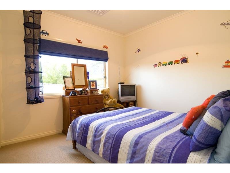 38 Kronk Street, Golden Square VIC 3555