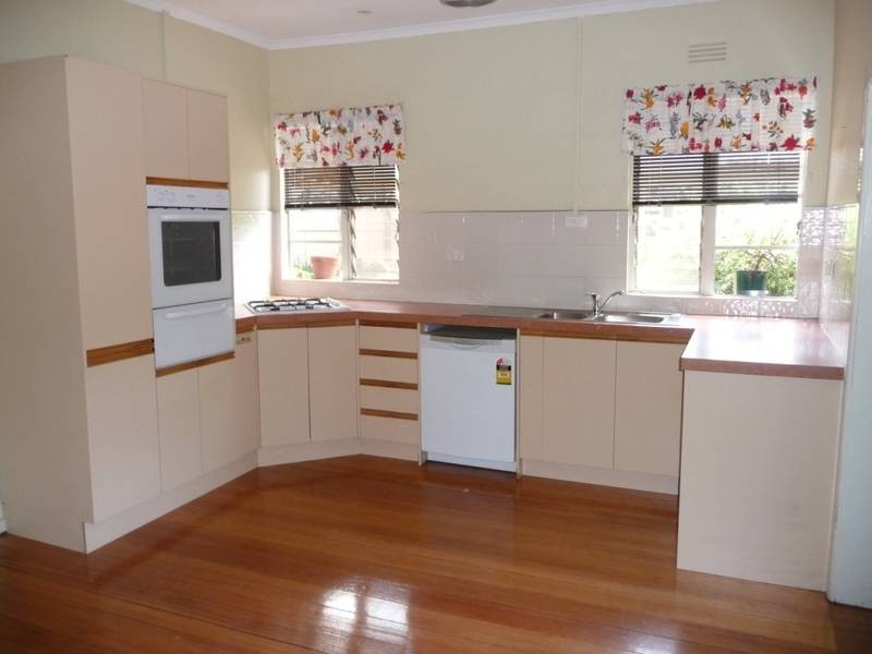 10 Arblaster Street, California Gully VIC 3556
