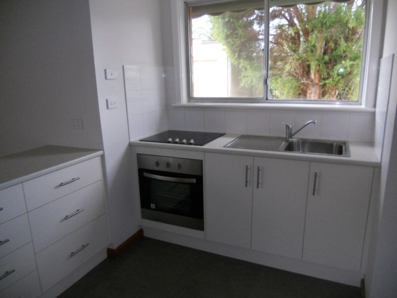 4 McMillan Street, Kennington VIC 3550