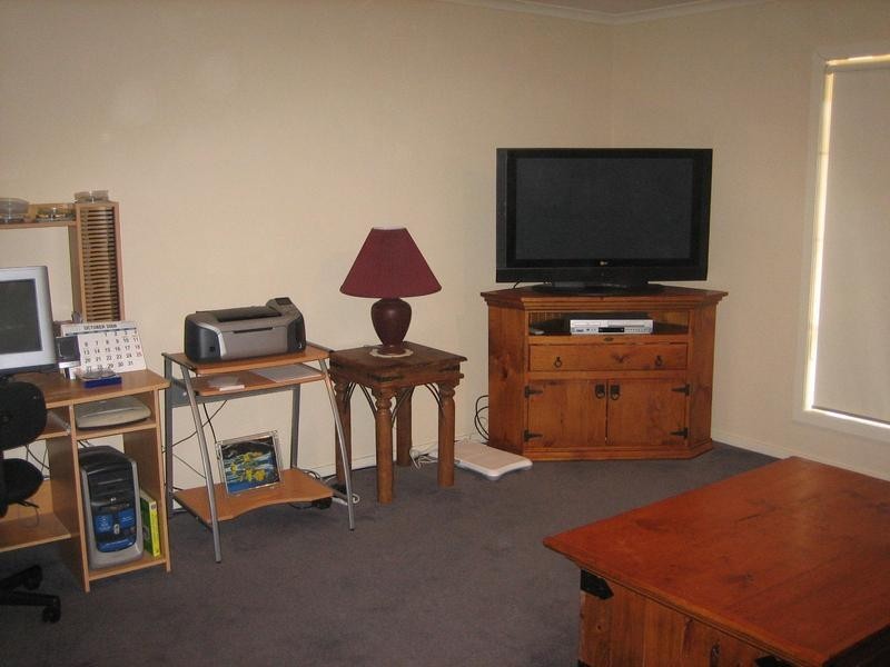 42 Peacock Drive, Epsom VIC 3551