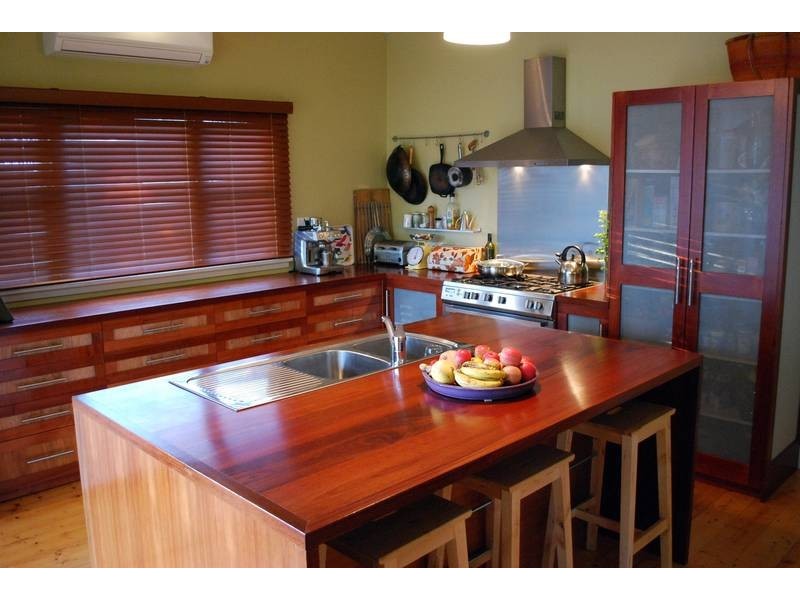 67 Russell Street, Quarry Hill VIC 3550