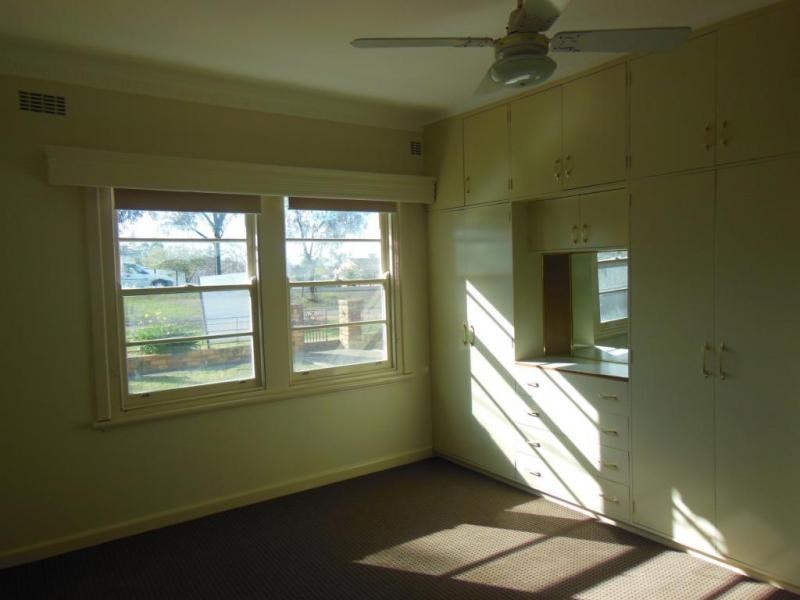 214 St Aidans Road, Kennington VIC 3550