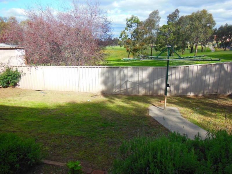 214 St Aidans Road, Kennington VIC 3550