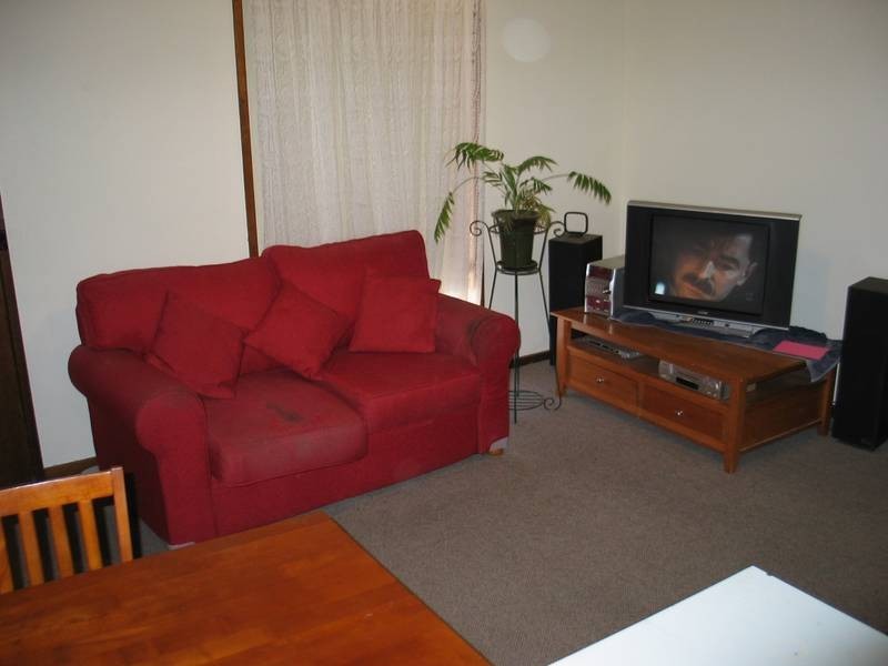 1, 2 & 3/23 Hope Street, Kangaroo Flat VIC 3555