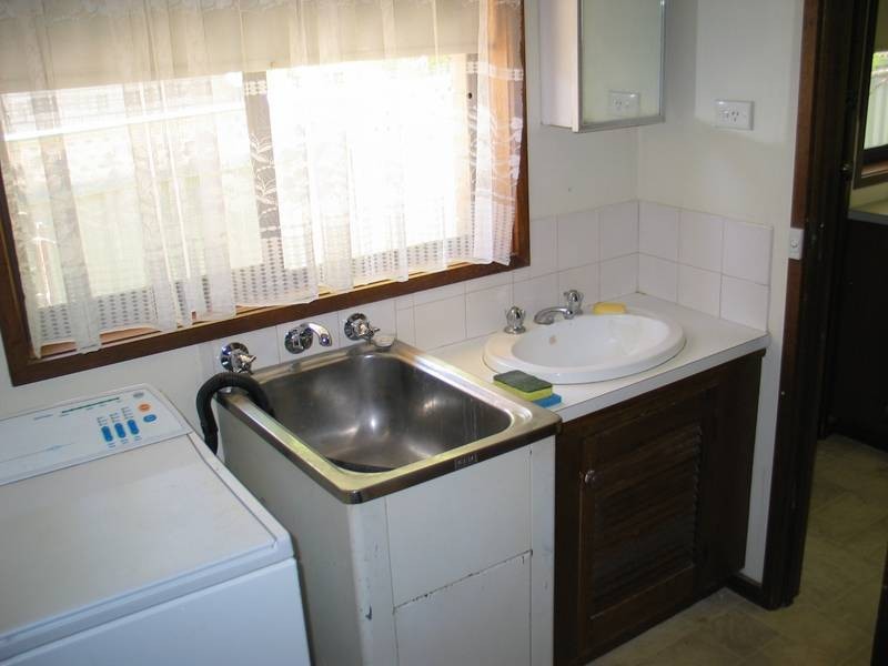 1, 2 & 3/23 Hope Street, Kangaroo Flat VIC 3555