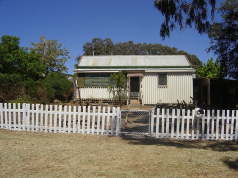 9 Lazarus Street, West Bendigo VIC 3550