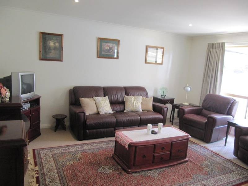 2/9A Panton Street, Eaglehawk VIC 3556