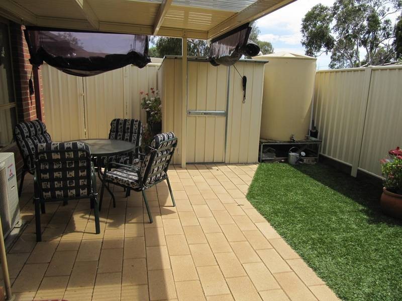 2/9A Panton Street, Eaglehawk VIC 3556