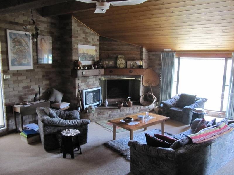 14 Mistletoe Street, Golden Square VIC 3555