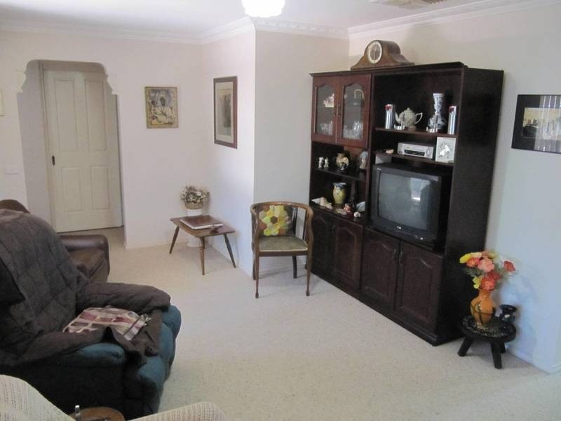 2/6 Davey Close, Flora Hill VIC 3550