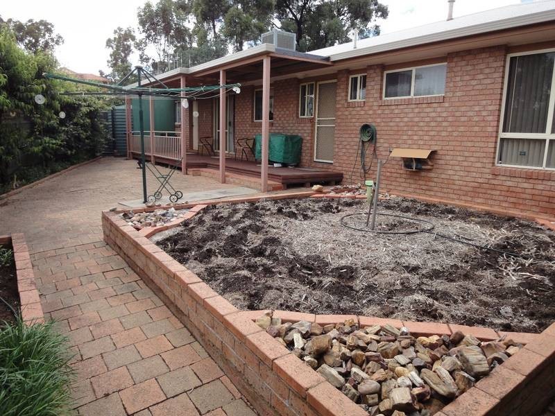 2/6 Davey Close, Flora Hill VIC 3550