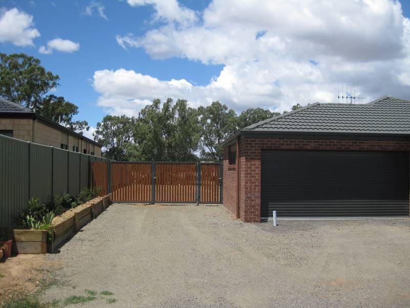 21 Clydebank Crescent, Strathfieldsaye VIC 3551