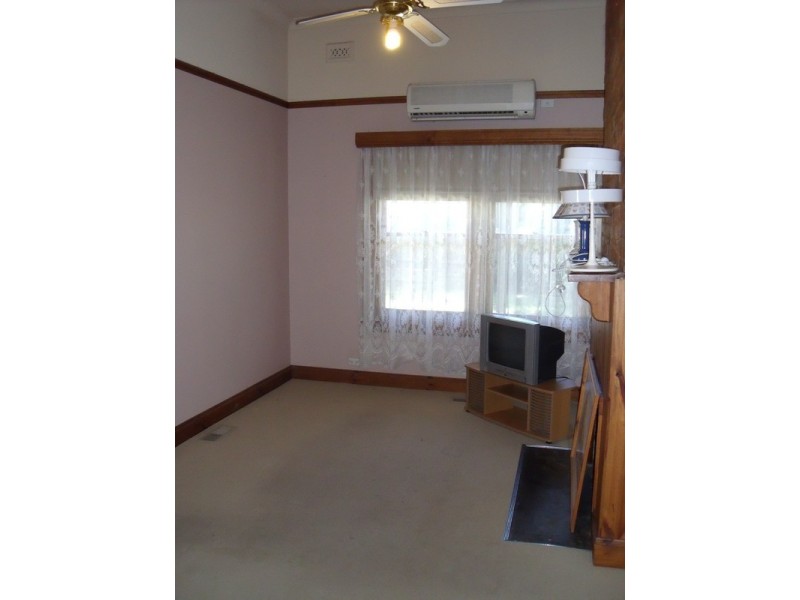 39 Maple Street, Golden Square VIC 3555