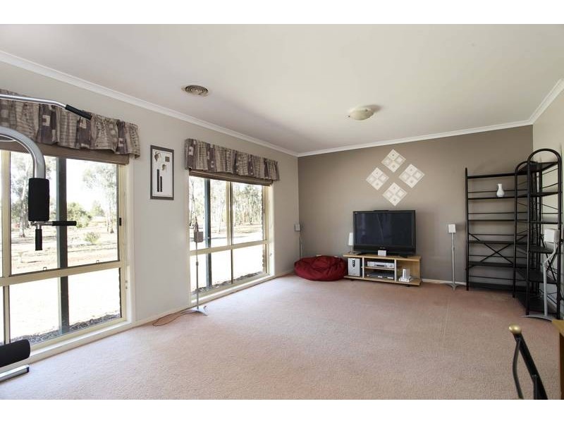 30 Homebush Drive, Junortoun VIC 3551