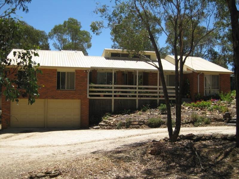 15 Clay Gully Court, Maiden Gully VIC 3551