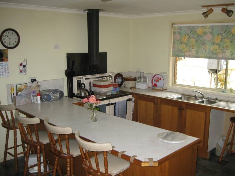 15 Clay Gully Court, Maiden Gully VIC 3551