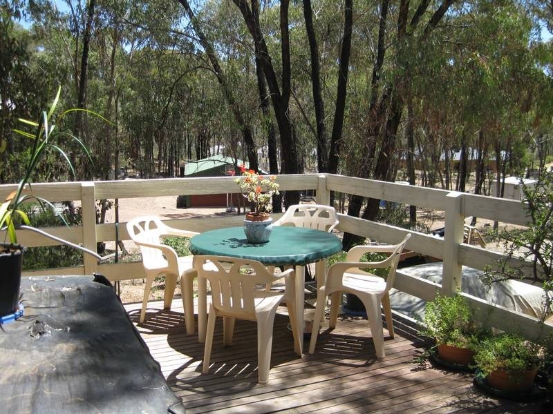 15 Clay Gully Court, Maiden Gully VIC 3551