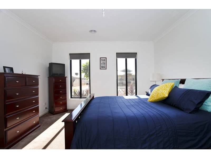4 Hanover Place, Strathfieldsaye VIC 3551