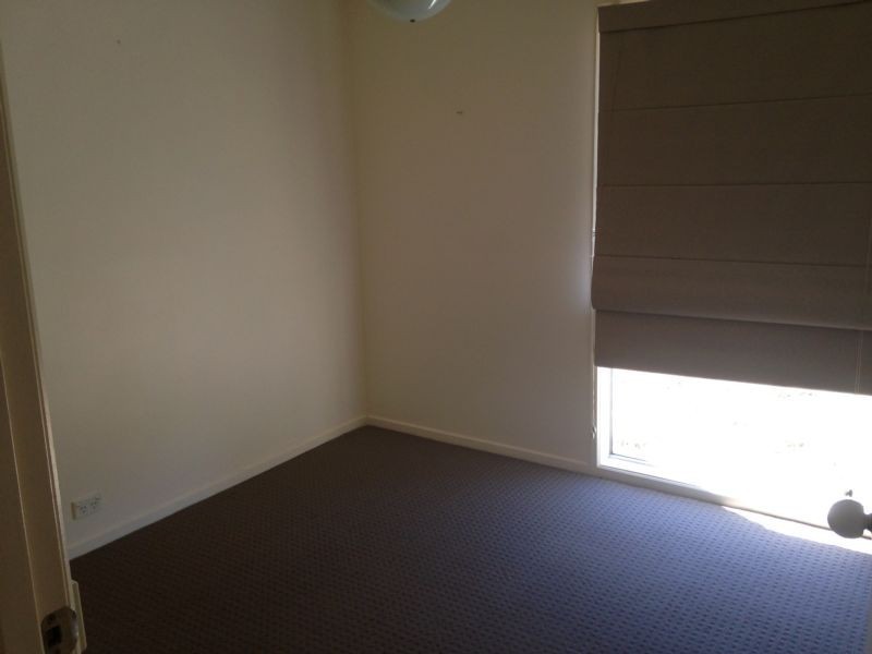 11 Sherwood Drive, Flora Hill VIC 3550