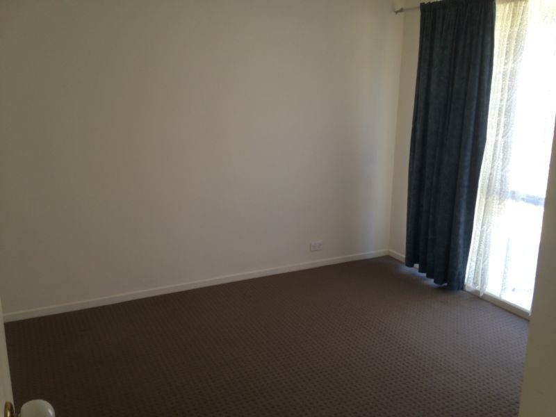 11 Sherwood Drive, Flora Hill VIC 3550