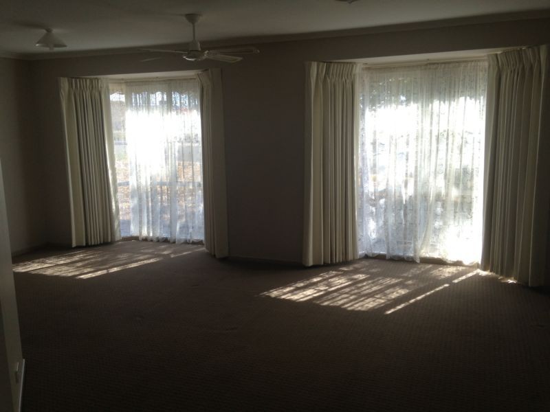 11 Sherwood Drive, Flora Hill VIC 3550