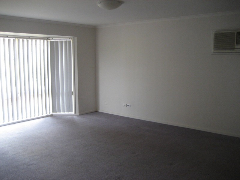 13 Sunset Boulevard, Spring Gully VIC 3550