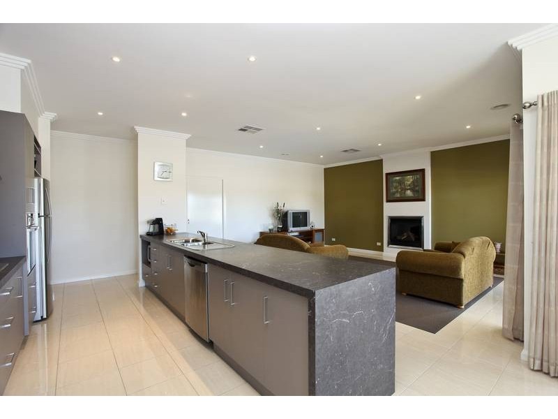 26 – 28 Botanical Drive, Epsom VIC 3551