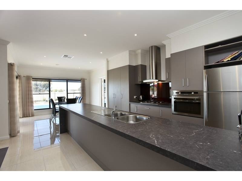 26 – 28 Botanical Drive, Epsom VIC 3551